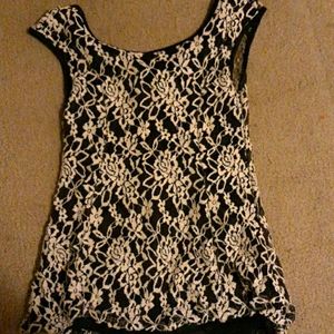 Flower lace top